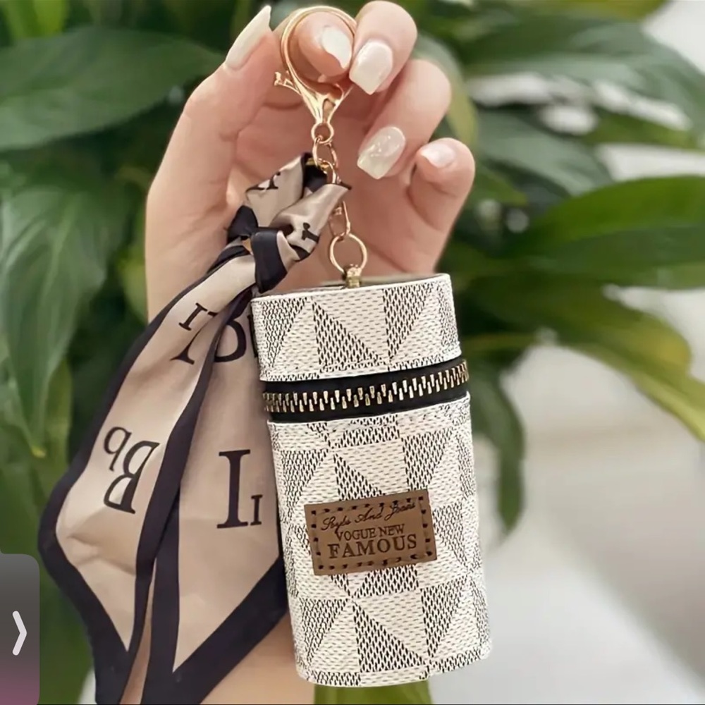 1pc fashion Retro Coin Purse Classic Pouch With Scarf Decor, Zipper Lips… - Picture 7 of 9